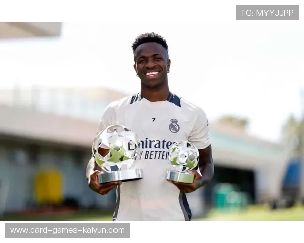 维尼修斯反越位插上时机掐得极准 维尼修斯反越位插上时机掐得极准