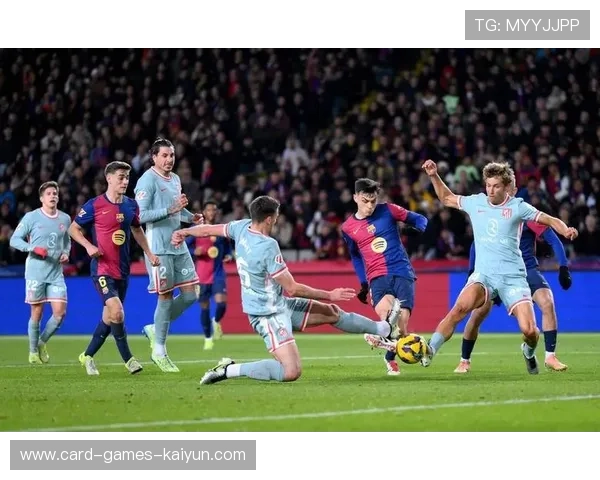 巴萨中场配合如诗，诺坎普再现足球美学