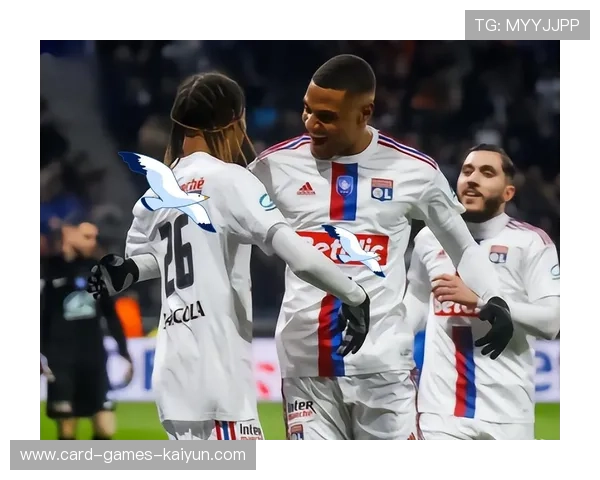 法甲里昂连续层级推进,对方后场摇摇欲坠