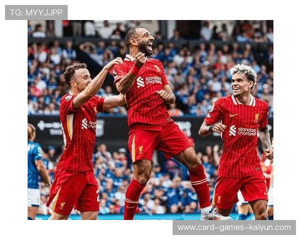 利物浦边路连续突破形成威胁